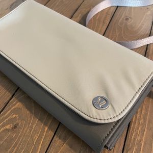 Lululemon Wallet Clutch Crossbody